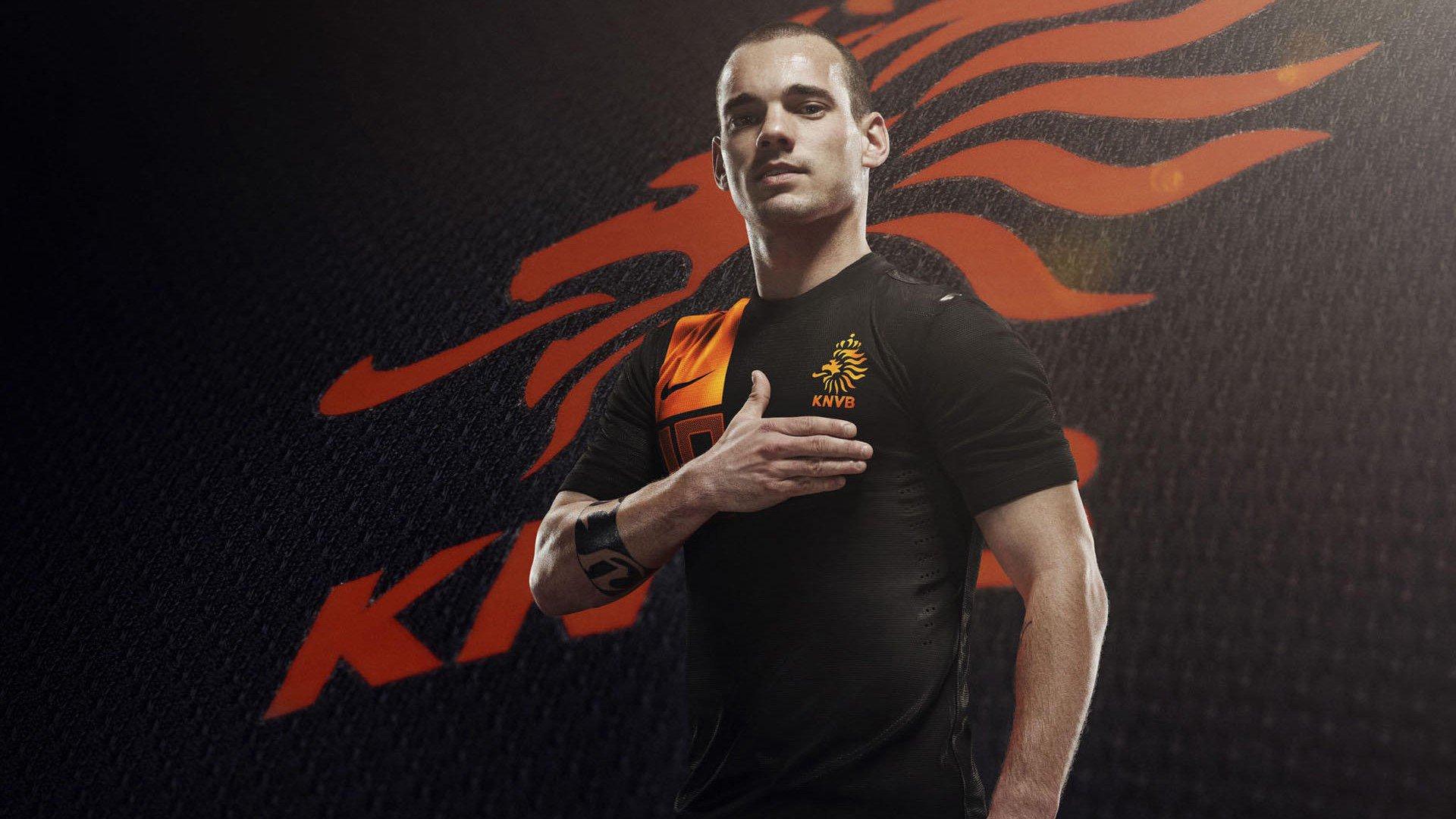 穆斯卡特坦言武磊等球员体能未达巅峰，但强调能力毋庸置疑，上海海港备战新赛季面临挑战