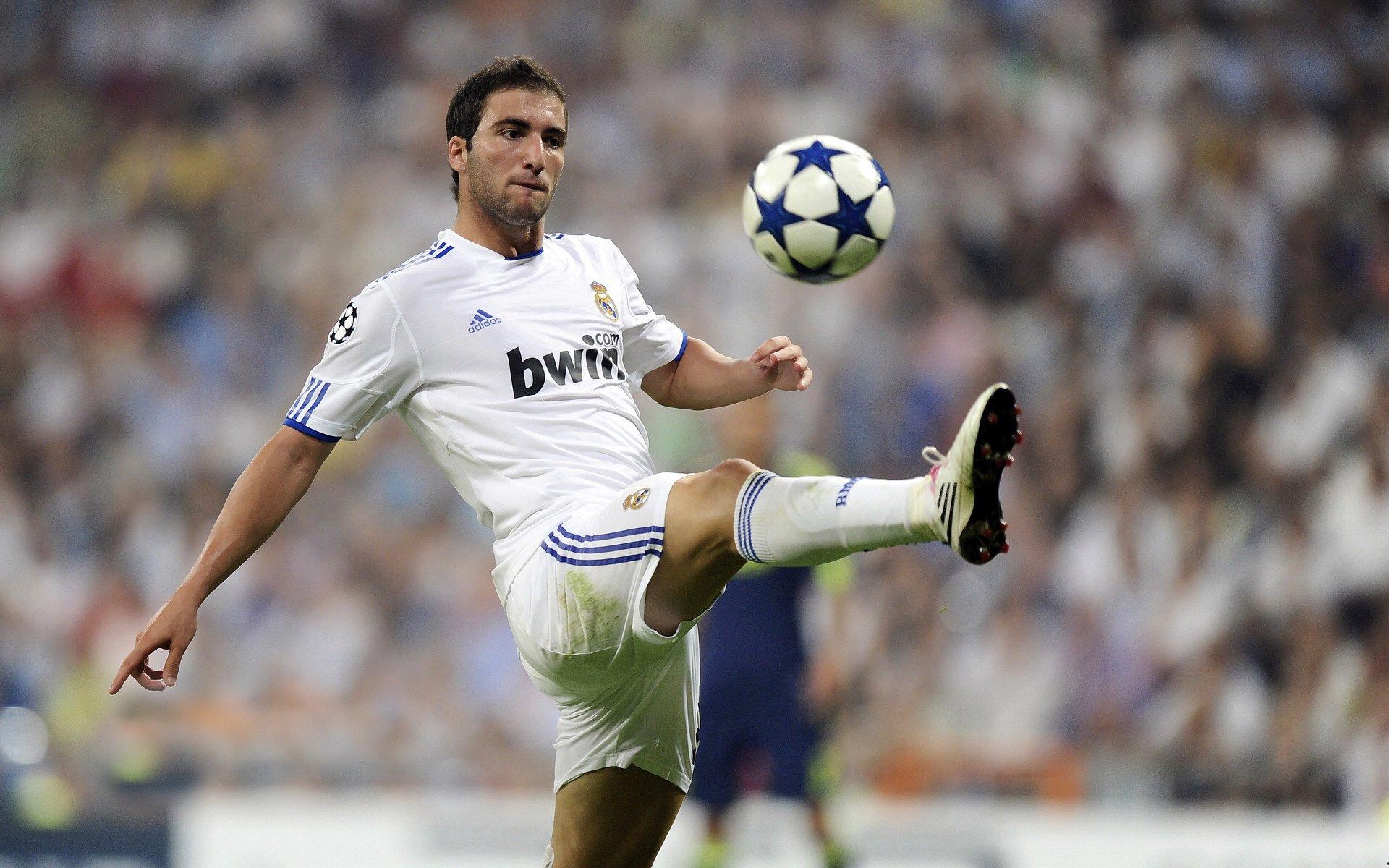 阿森纳瞄准格伊强化后防,转会市场或迎重磅交易